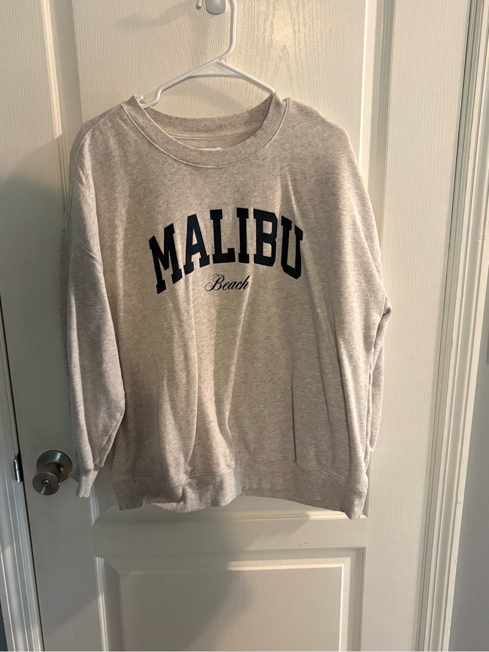 Old Navy Women’s Malibu Beach Crewneck Large New without Tags